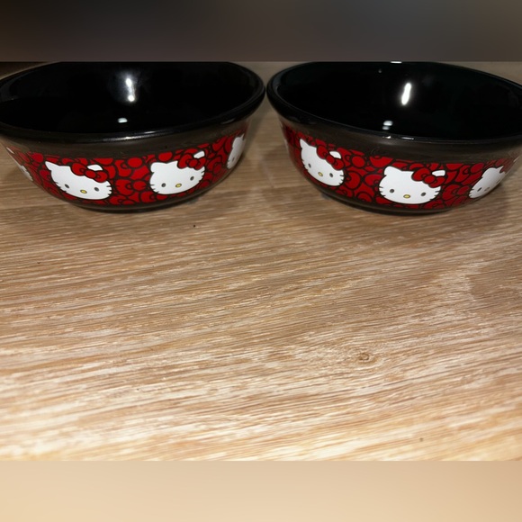Hello Kitty Pet Bowl Set - Picture 2 of 2